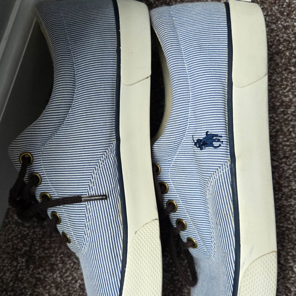 Shoes - Picture 6 of 9